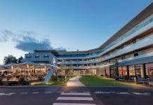 L’hôtel Rivage accueille ses premiers clients au bord du lac d’Annecy