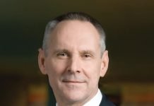 Le président et CEO de Four Seasons Hotels and Resorts, John Davison, annonce sa retraite