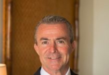 Londres | Robert Whitfield quitte l’hôtel Dorchester