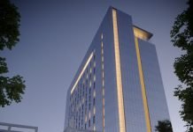 Grande-Bretagne | Ce nouvel hôtel britannique avec une façade en verre aveuglant la population et provoquant des accidents