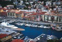 Les bars et restaurants fermeront à 2h du matin pour le réveillon du Nouvel An à Nice et Cannes