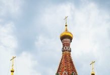 Rester en Russie, ou quand le PDG d’Accor aime plus les gens que l’argent