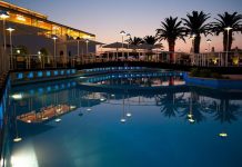 La piscine de mon hôtel est fermée, doit-on dédommager la clientèle ?