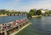 Campings et hôtels : Le nombre de touristes explose, les prix aussi