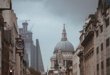 UK | À Londres, la City a perdu 14% de ses restaurants depuis la pandémie