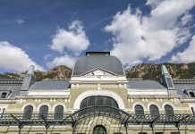 Polémique | Au « Canfranc Estación, a Royal Hideaway Hotel », un cocktail au goût amer !