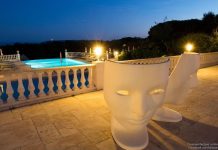 L’animateur Arthur, associé à la famille Pariente, achète Le Mas de Bellevue à Saint-Tropez