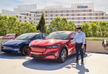 Amérique du Nord | Partenariat Hilton & Tesla, 20 000 connecteurs dans 2 000 hôtels