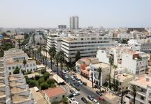 Maroc, Transactions | Barceló officialise le rachat de deux hôtels marocains View over the city of Casablanca, Morocco @credit DepositPhotos