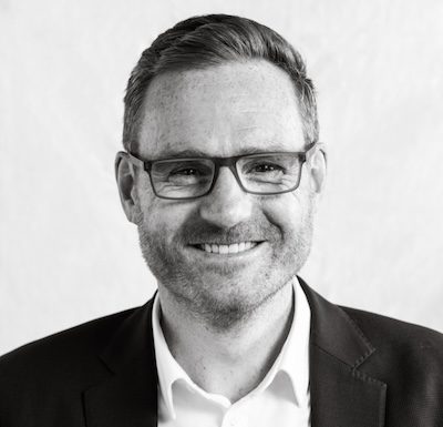 Adrian Williams, Accor @ credit linkedin