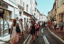 Faits divers, Riviera, St-Trop’ | Thierry Derbez, le « jardinier des milliardaires », mis en examen Saint-Tropez, street