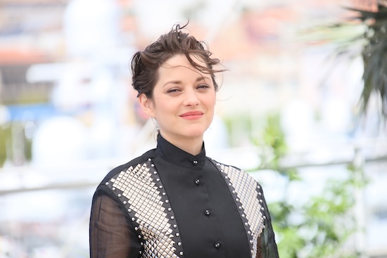 RSE | Du Groenland aux hôtels de Dubaï, voyage au pays des glaçons de la polémique avec le repost de Marion Cotillard ! Marion Cotillard @ credit Depositphotos