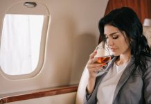 Crise sino-européenne | Les spiritueux français menacés en Chine L’abus d’alcool est dangereux pour la santé@ credit Depositphotos