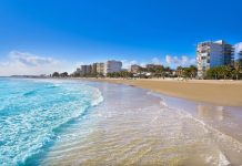 Ouvertures, Espagne | Estimar Hotels, 3 ouvertures prévues entre 2024 et 2025 Benicassim Almadrava playa beach in Castellon of Spain also Benicasim @ credit Depositphotos