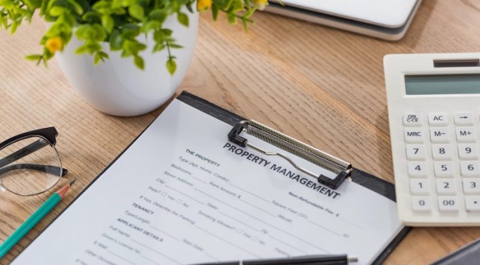 @ credit Management contract illustration