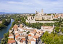 Nomination, restauration | Le biterrois LJ Hotels accueille Lionel Levy, ex-Intercontinental Marseille Aerial view of Beziers city with Saint-Nazaire Cathedral