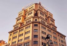 Monde | Radisson Hotel Group conclut une année record avec plus de 300 nouvelles signatures et ouvertures en 2024 . À Madrid, l'hôtel Radisson Collection devrait faire ses débuts dans l'emblématique bâtiment Generali