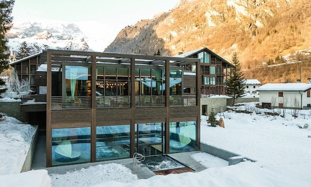 @ credit NH Collection Alagna Mirtillo Rosso