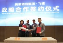 Chine, Développement | Minor Hotels s’associe à la nouvelle plateforme « Global Discovery » de Fliggy Signature de l'accord entre Minor Hotels et Fliggy - (de gauche à droite) Mme Melody Tsai, directrice commerciale régionale de Minor Hotels pour la Chine ; Lan Di Tullio, directeur commercial de Minor Hotels ; M. Zoran Zhuang, PDG de Fliggy ; M. Johnny Zhou, vice-président de Fliggy et directeur général de Fliggy Overseas Hotels @ credit Minor Hotels