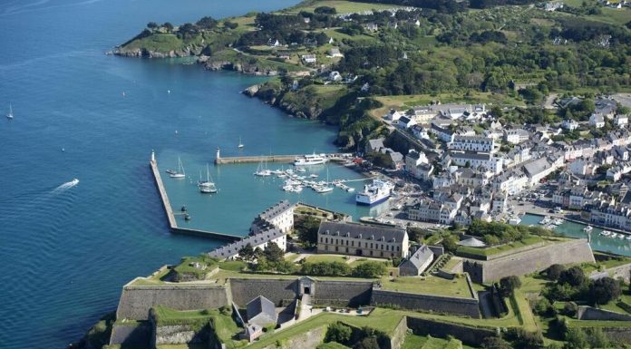 Accor Group @Accor · 22 janv. Accor confirme l’acquisition de la citadelle de Belle-Île-en-Mer, joyau dessiné par Vauban. Sébastien Bazin, Président-Directeur général de Accor, exprime une ambition claire : faire rayonner l’île tout en respectant son histoire et ses habitants. ⬇️ De saint-brieuc.maville.com@ credit Groupe Accor