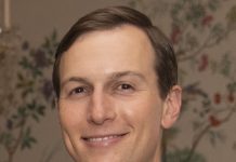 Projet, Balkans | Sur l’île de Sazan, l’Albanie approuve un projet de complexe hôtelier de luxe lié à la société du gendre de Donald Trump Jared Kushner @ credit Wikipedia Commons