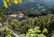 Mai 2025, Corse | Après le Grand Hôtel de Cala Rossa*****R&C, une nouvelle aventure pour la famille Canarelli avec le Domaine Le Mouflon d’Or***** Vue du ciel @ credit Domaine Le Mouflon d'or
