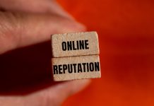 Avis en ligne | Véritable critique ou diffamation ? l’Italie a tranché ! Online reputation, Avis en ligne @ credit Depositphotos