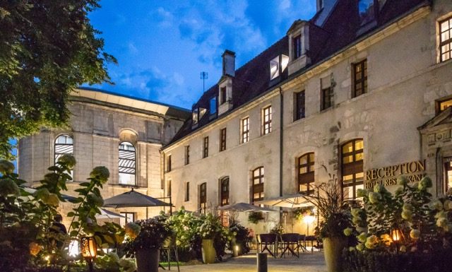 Bourbon Mercure, Jardin