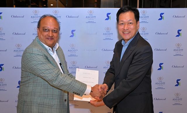À droite, Kevin Goh, CEO of The Ascott Limited et Mr Bhavishya Gupta, Président de Sensation Infracon