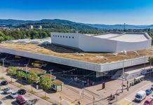 🎤 Suisse | Eurovision à Bâle. « And the winner is…. l’Alsace ! » Par Hallo Halle — St. Jakobshalle Basel Aussenansicht # CREDIT Travail personnel, CC BY-SA 4.0, https://commons.wikimedia.org/w/index.php?curid=132196273