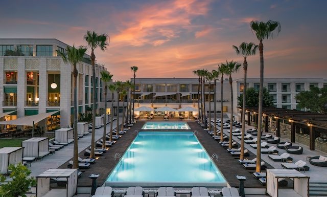 Victoria_Golf_Resort___Spa_Main_Pool_Hotel_Evening