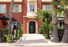 Riviera | Summer Hotels étoffe son portefeuille avec l’acquisition du Royalmar à Cagnes-sur-Mer @ credit Hotel RoyalMar
