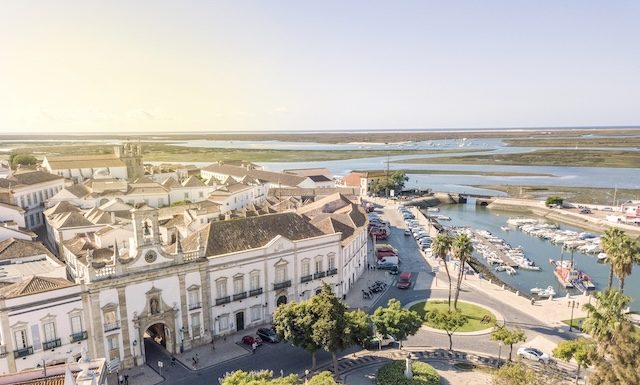 Faro @ credit Depositphotos