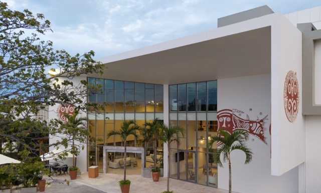 @ credit Royal Beach Hotel Punta Cana exterior