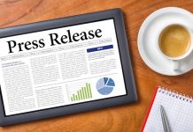 Communiqué | Le GHR et le Groupe Logis Hôtels s’allient pour renforcer l’avenir de l’hôtellerie indépendante Tablet on a desk - Press Release
