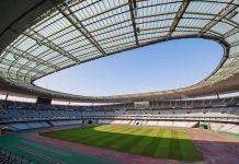 Zoom, 📈 | GL events, une stratégie payante au 1er semestre 2025 Stade de France @ credit Depositphotos