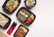 USA | Livraison de repas & Hôtellerie (clients et employés), vers un rapprochement ? L’exemple Wyndham/Grubhub Livraison de repas @Depositphotos