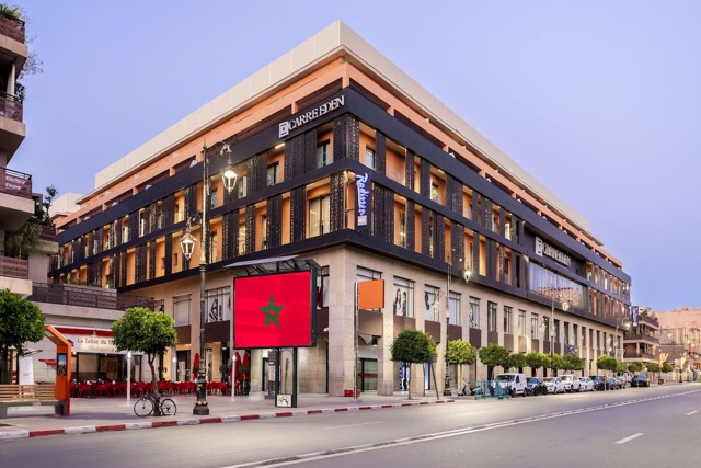 @ credit Radisson Blu Hotel, Marrakech Carre Eden - Vue extérieure