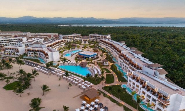 Secrets Playa Esmeralda Resort & Spa debuts in the Dominican Republic @ credit Hyatt