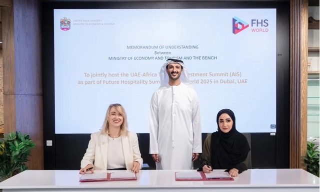 Dans le cadre de cette initiative, le Ministère de l’Économie et du Tourisme a signé un protocole d’accord (MoU) avec The Bench, organisateur du FHS World, en présence de S.E. Abdulla bin Touq Al Marri, Ministre de l’Économie et du Tourisme. Le protocole a été signé par S.E. Badreya Al Maidoor, Secrétaire générale adjointe du secteur des services de soutien au sein du Ministère, et Daria Smith, Directrice de portefeuille chez The Bench. Les deux parties collaboreront à l’organisation de l’événement et à la coordination de sa promotion, conformément à l’objectif du Sommet : mettre en lumière les opportunités d’investissement dans les activités et projets liés au tourisme à travers le continent africain.