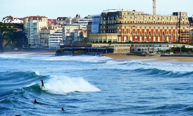Biarritz @ credit Pixabay