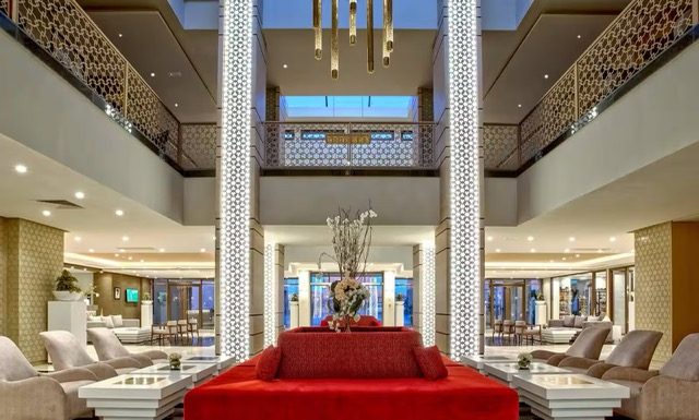 ALH Hospitality renforce son portefeuille à Marrakech en acquérant le Be Live Collection Marrakech Adults-Only, un resort 5 étoiles All Inclusive deluxe. - Moyenne