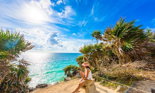 Paradise Scenery of Tulum at tropical coast and beach. Mayan ruins of Tulum, Quintana Roo, Mexico.