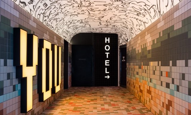 Entrée hôtel @ credits You Hotels