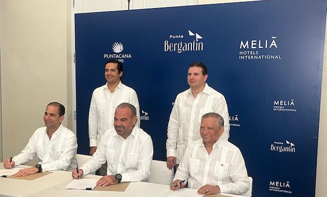 Firma Punta Bergantin en Puerto Plata @ credit Melia