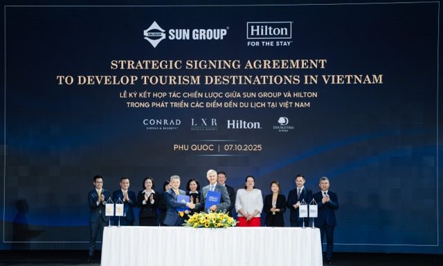 Hilton-Sun-Group-signing