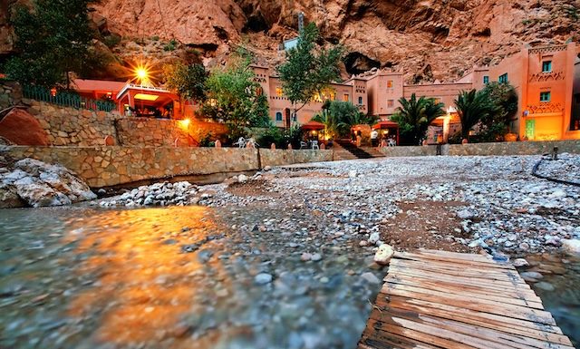Gorges de la Todra dans les montagnes de l'Atlas, Maroc @ Depositphotos.com