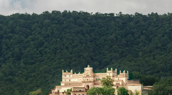 The Oberoi Rajgarh Palace, Khajuraho - Oberoi Hotels & Resorts