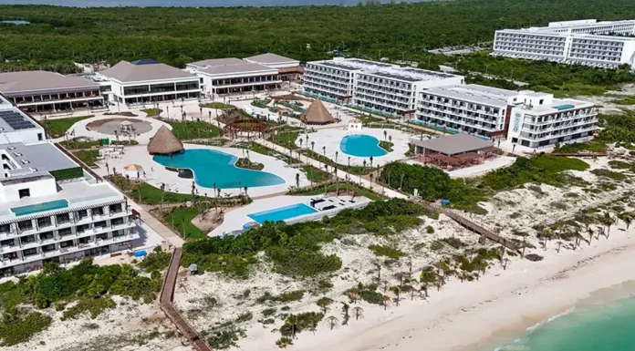 @ credit Ocean Allure Costa Mujeres