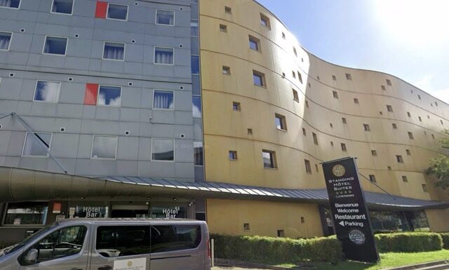 @ credit Standing Hotel Suites